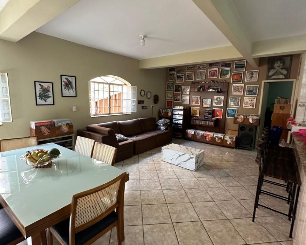 WhatsApp Image 2025-06-10 at 15.46.05 (1)